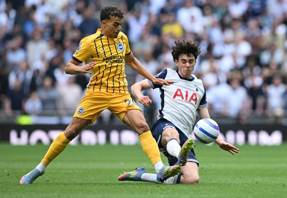 特罗萨德成为英超历史第5位进球达到50的比利时球员